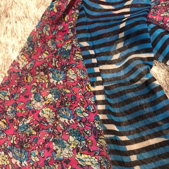 Scarf - Picture 3 of 4